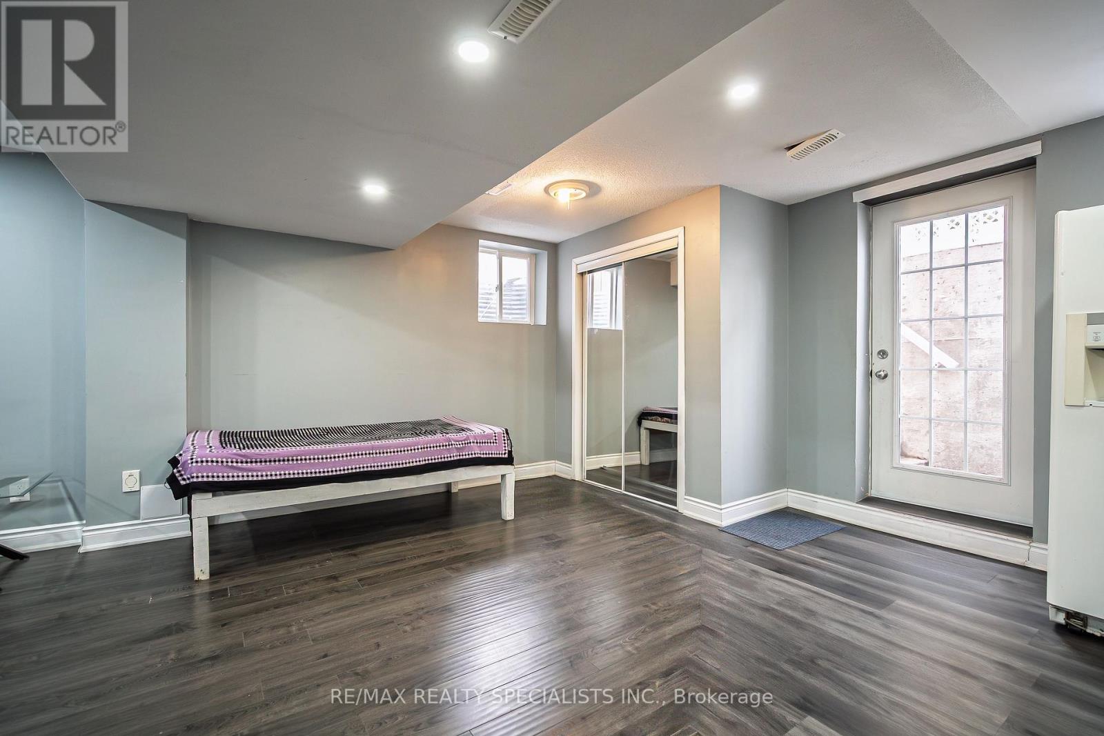 2 Maltby Court, Brampton, Ontario  L6P 1A5 - Photo 43 - W12536950