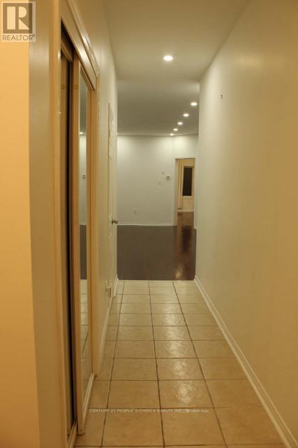 51 Portrush Trail, Brampton, Ontario  L6X 0R2 - Photo 13 - W12563190