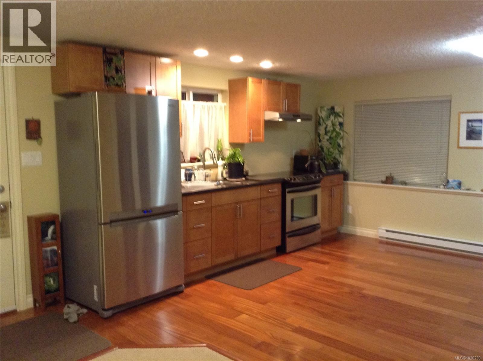 1731 Dar's Pl, Qualicum Beach, British Columbia  V9K 2S3 - Photo 8 - 1020230