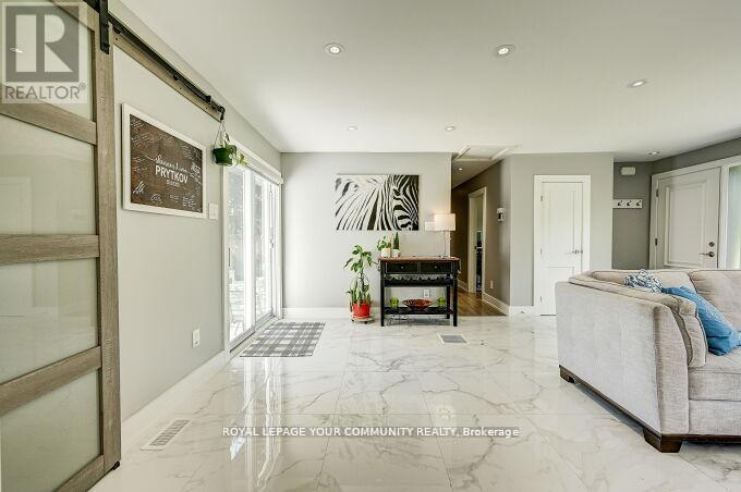 2309 Taylorwoods Boulevard, Innisfil, Ontario  L9S 2E7 - Photo 10 - N12565512