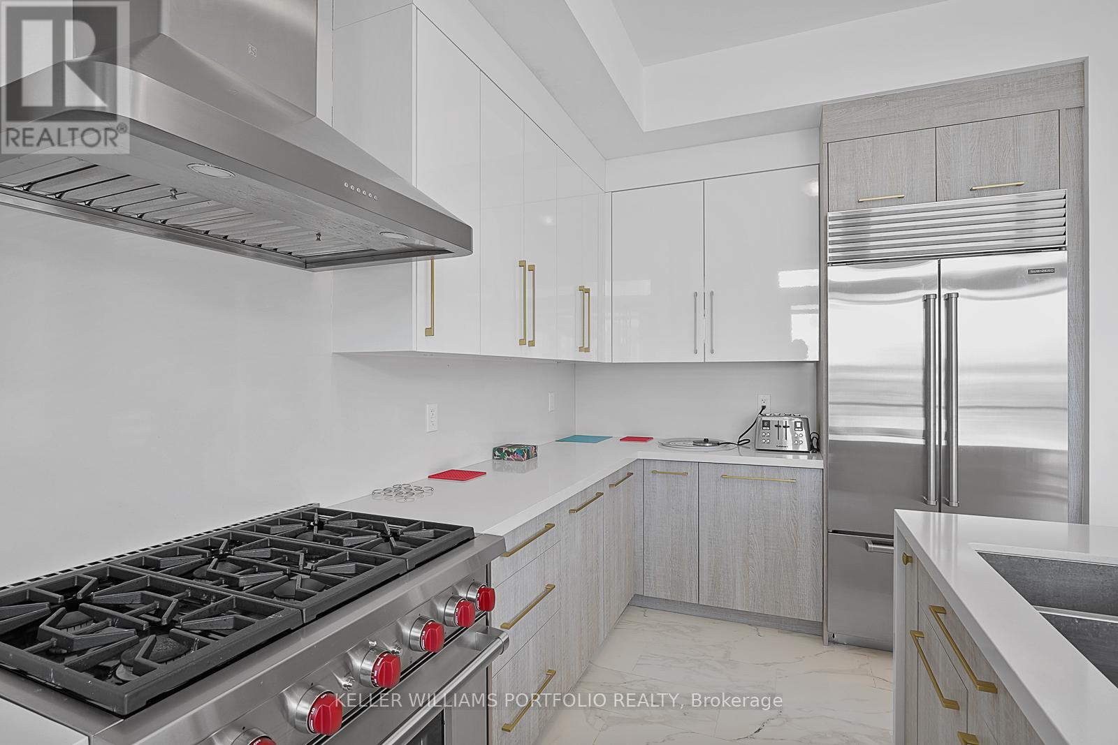 16 Chiara Rose Lane, Richmond Hill, Ontario  L4E 1L4 - Photo 19 - N12565574