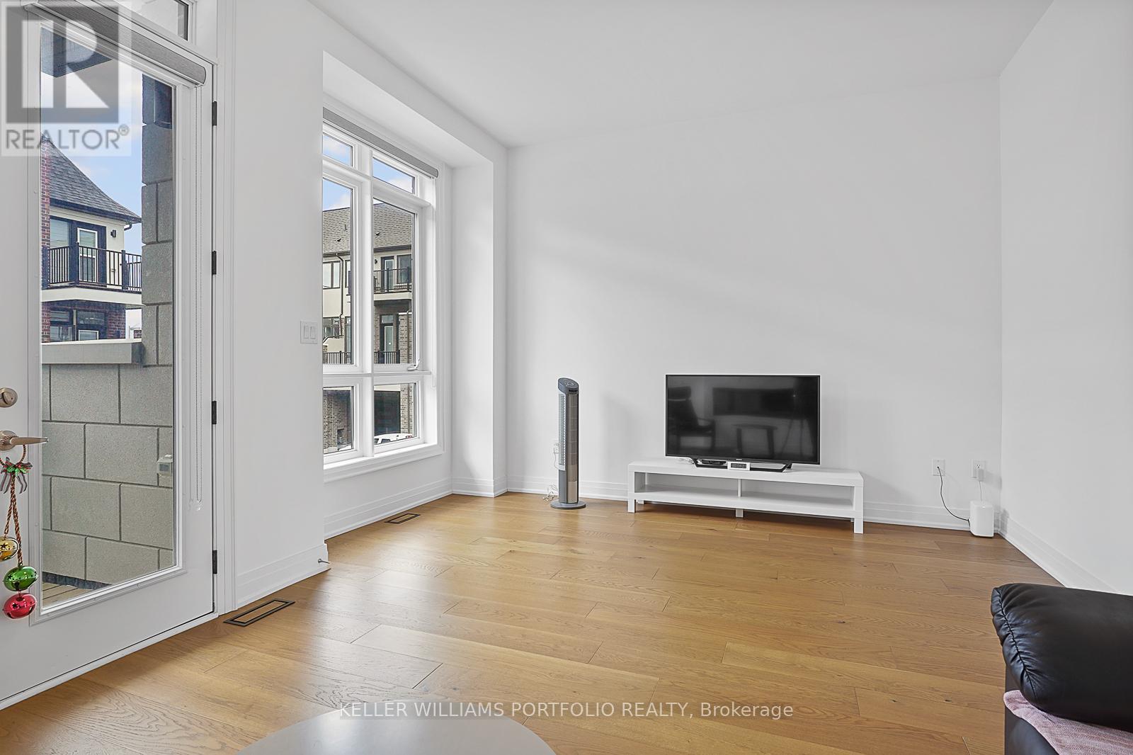 16 Chiara Rose Lane, Richmond Hill, Ontario  L4E 1L4 - Photo 26 - N12565574