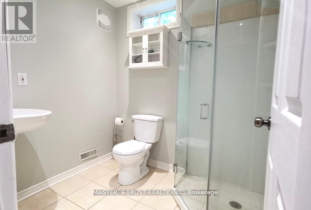 153 Summerlyn Trail, Bradford West Gwillimbury, Ontario  L3Z 0E4 - Photo 10 - N12565610