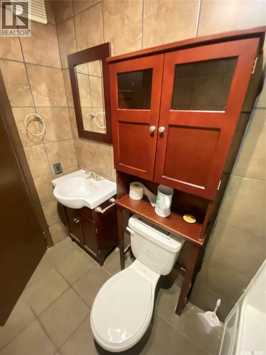 131 Betts Avenue, Yorkton, Saskatchewan  S3N 1M4 - Photo 12 - SK024393