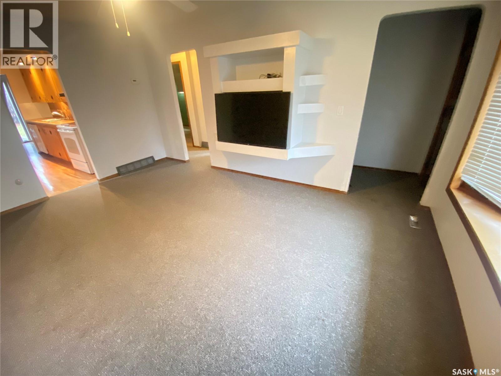 131 Betts Avenue, Yorkton, Saskatchewan  S3N 1M4 - Photo 6 - SK024393