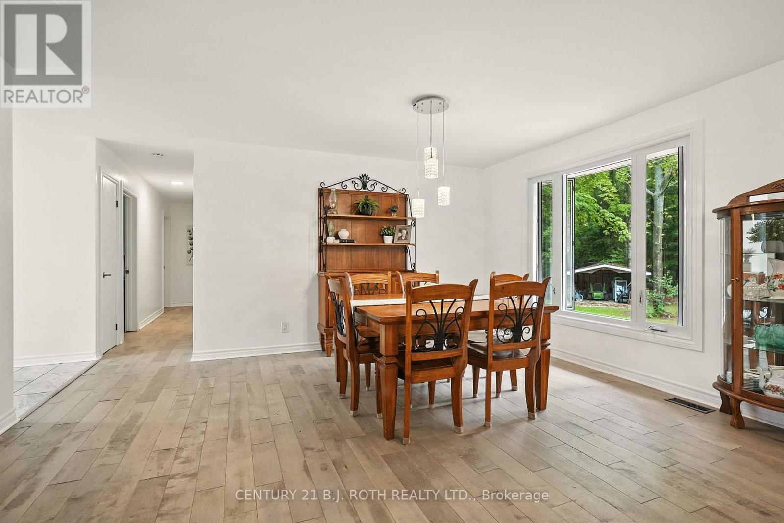 1250 County Road 6 Road S, Tiny, Ontario  L0L 2T0 - Photo 11 - S12437569