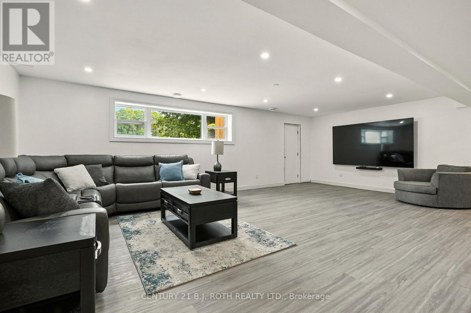 1250 County Road 6 Road S, Tiny, Ontario  L0L 2T0 - Photo 28 - S12437569