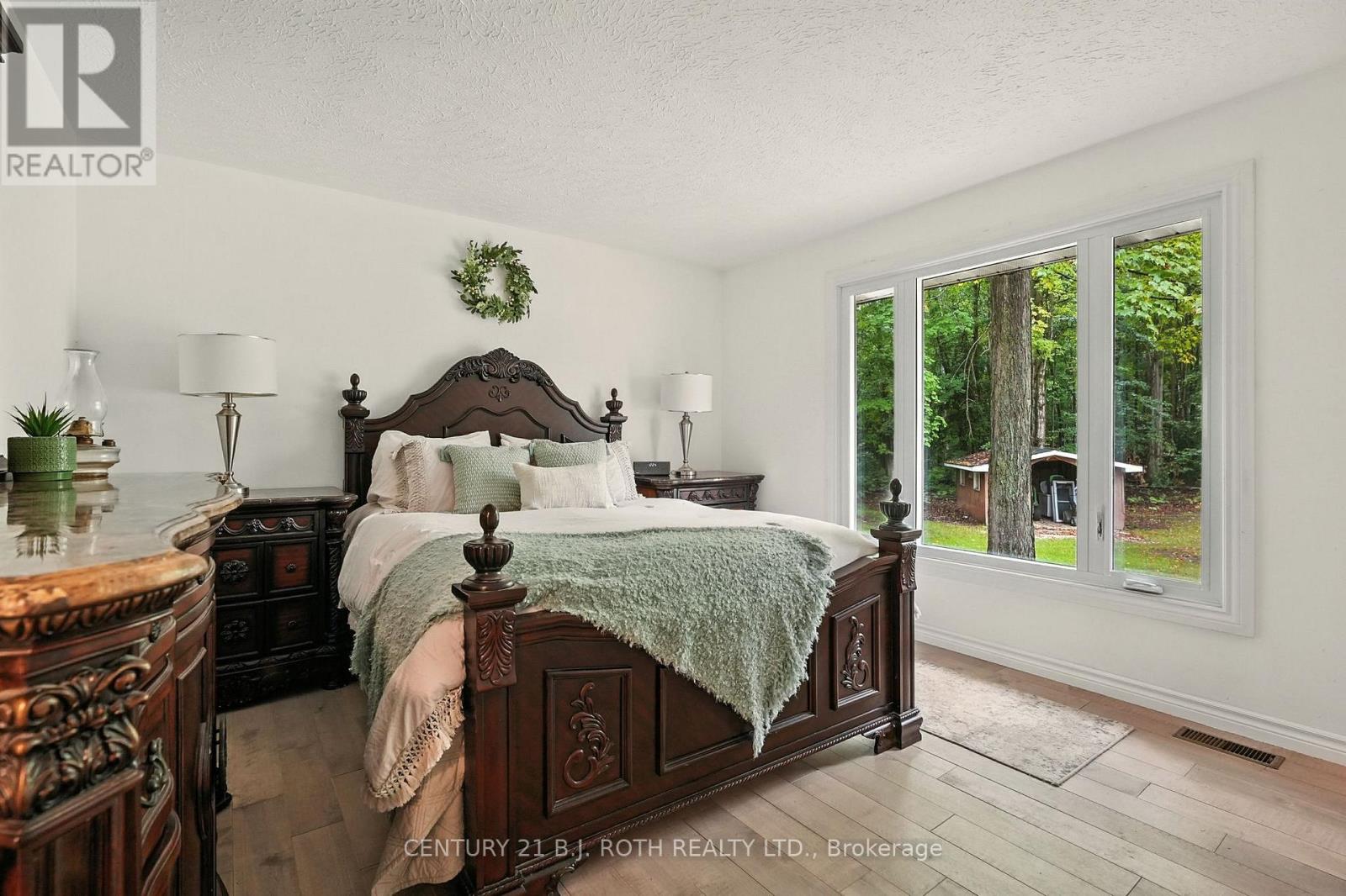 1250 County Road 6 Road S, Tiny, Ontario  L0L 2T0 - Photo 18 - S12437569