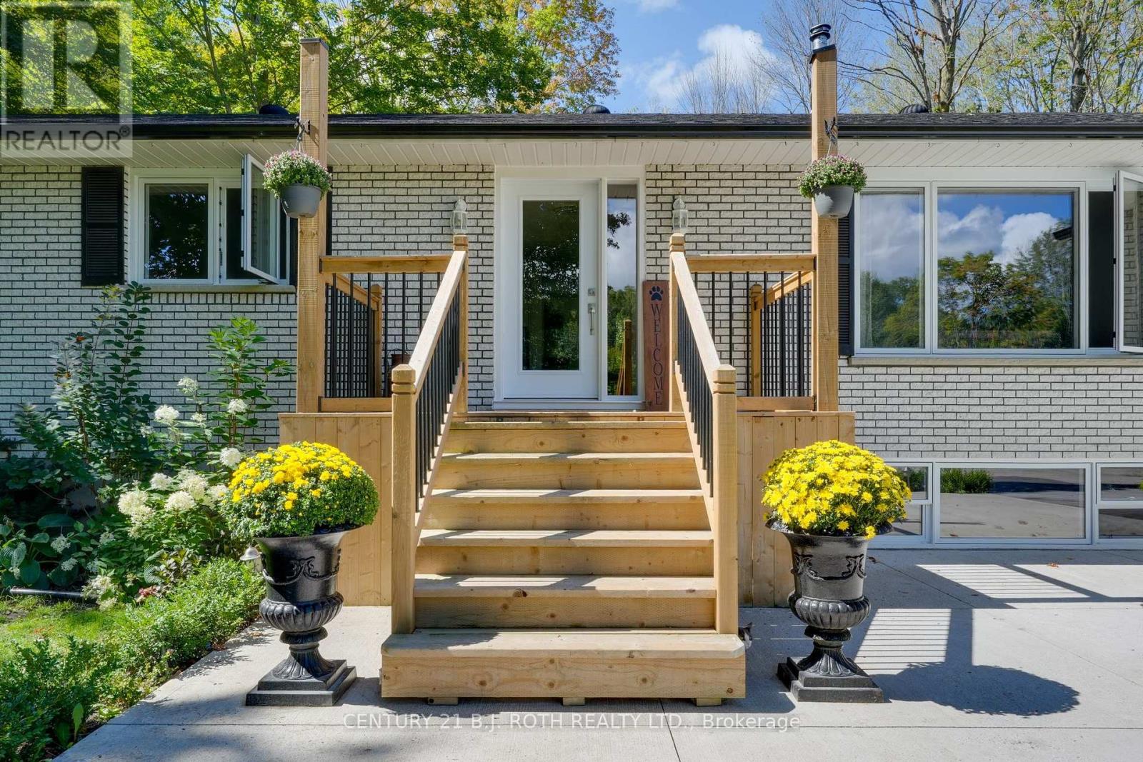 1250 County Road 6 Road S, Tiny, Ontario  L0L 2T0 - Photo 6 - S12437569