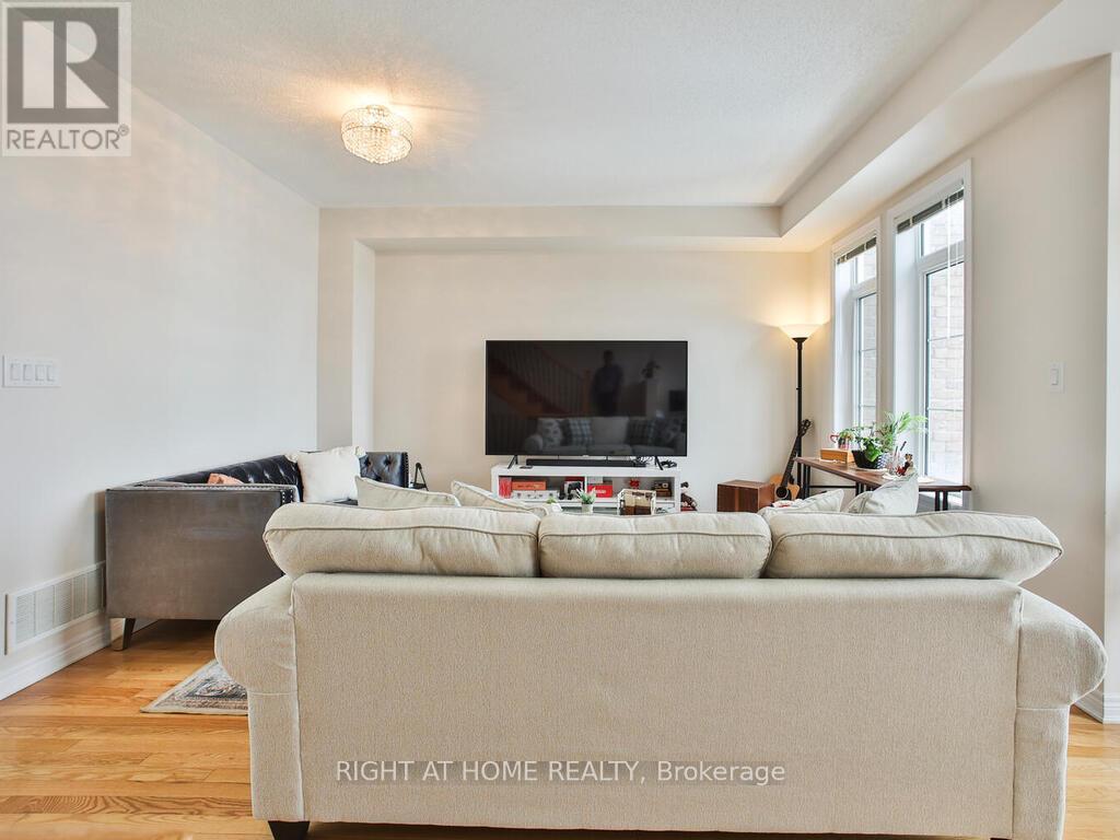 3030 George Savage Avenue, Oakville, Ontario  L6M 0Z1 - Photo 10 - W12565532