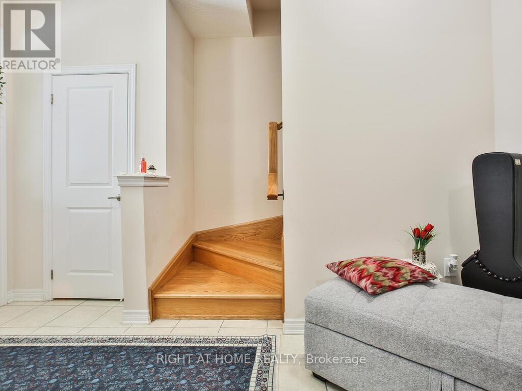 3030 George Savage Avenue, Oakville, Ontario  L6M 0Z1 - Photo 9 - W12565532