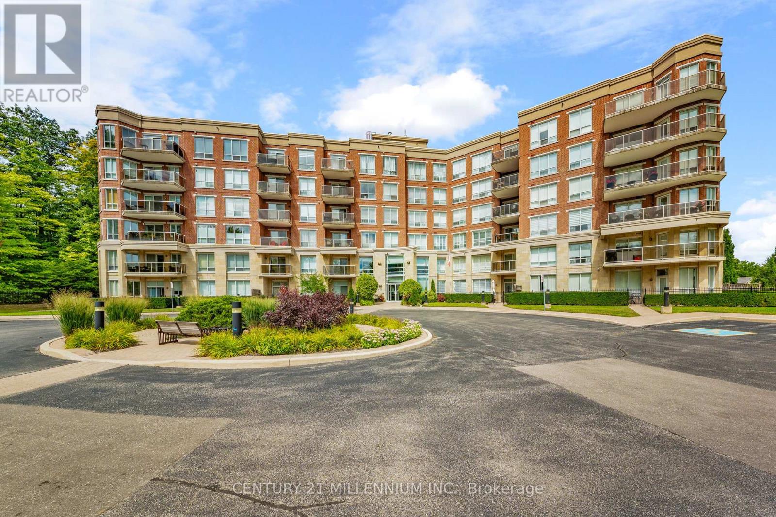 Ph4 - 483 Faith Drive, Mississauga, Ontario  L5R 0A1 - Photo 3 - W12565552