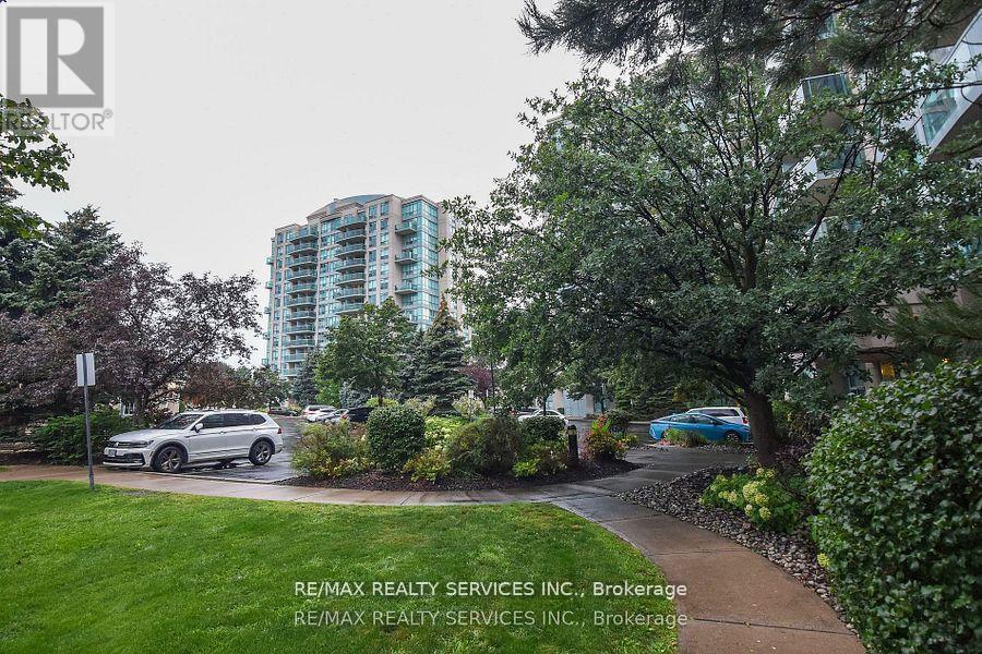 1610 - 2545 Erin Centre Boulevard, Mississauga, Ontario  L5M 6Z9 - Photo 2 - W12565586