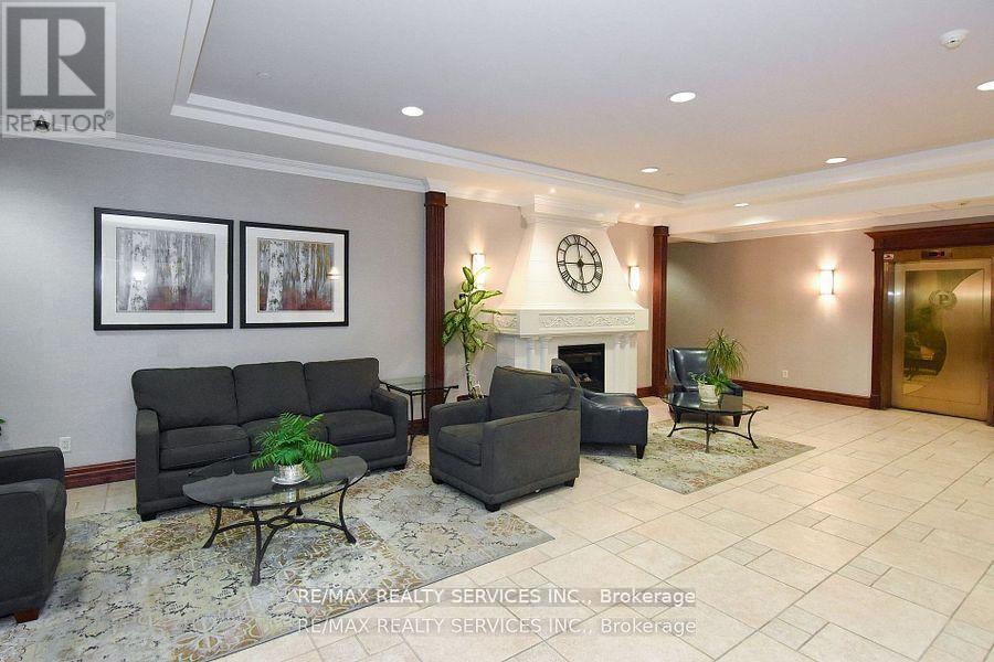 1610 - 2545 Erin Centre Boulevard, Mississauga, Ontario  L5M 6Z9 - Photo 6 - W12565586