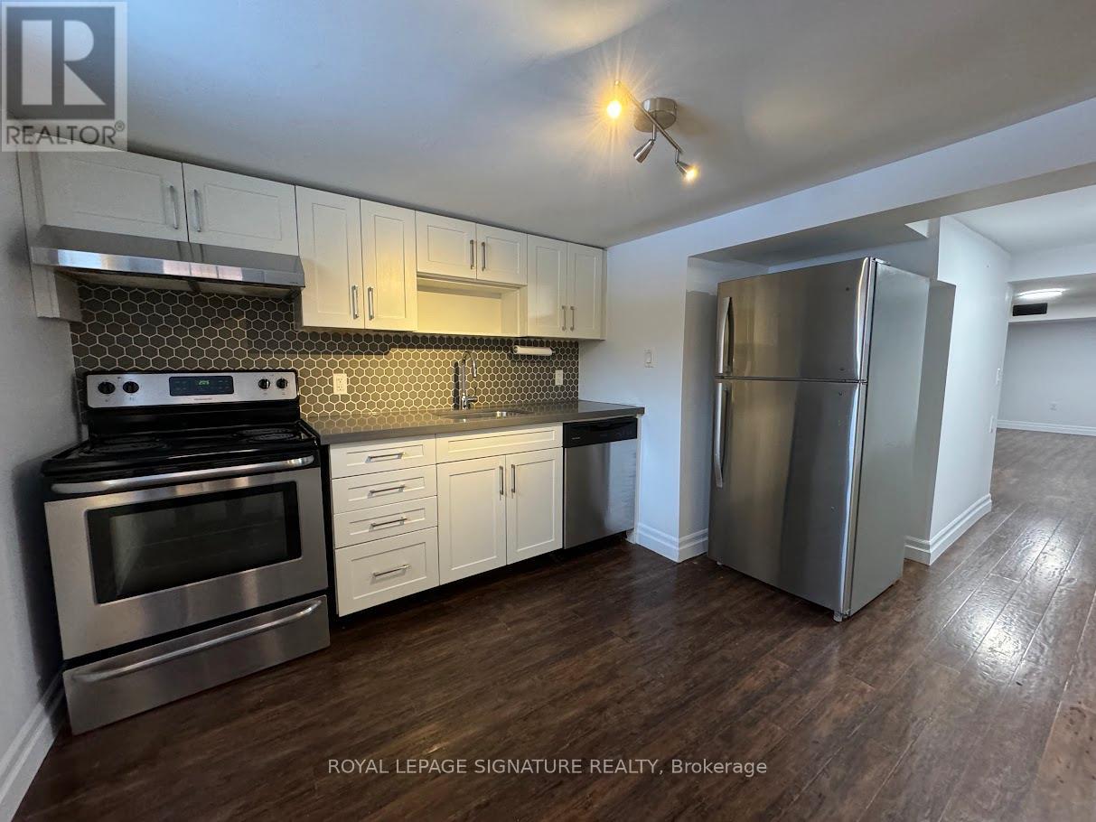 Bsmt - 842 Sixth Street, Mississauga, Ontario  L5E 1N4 - Photo 2 - W12565594