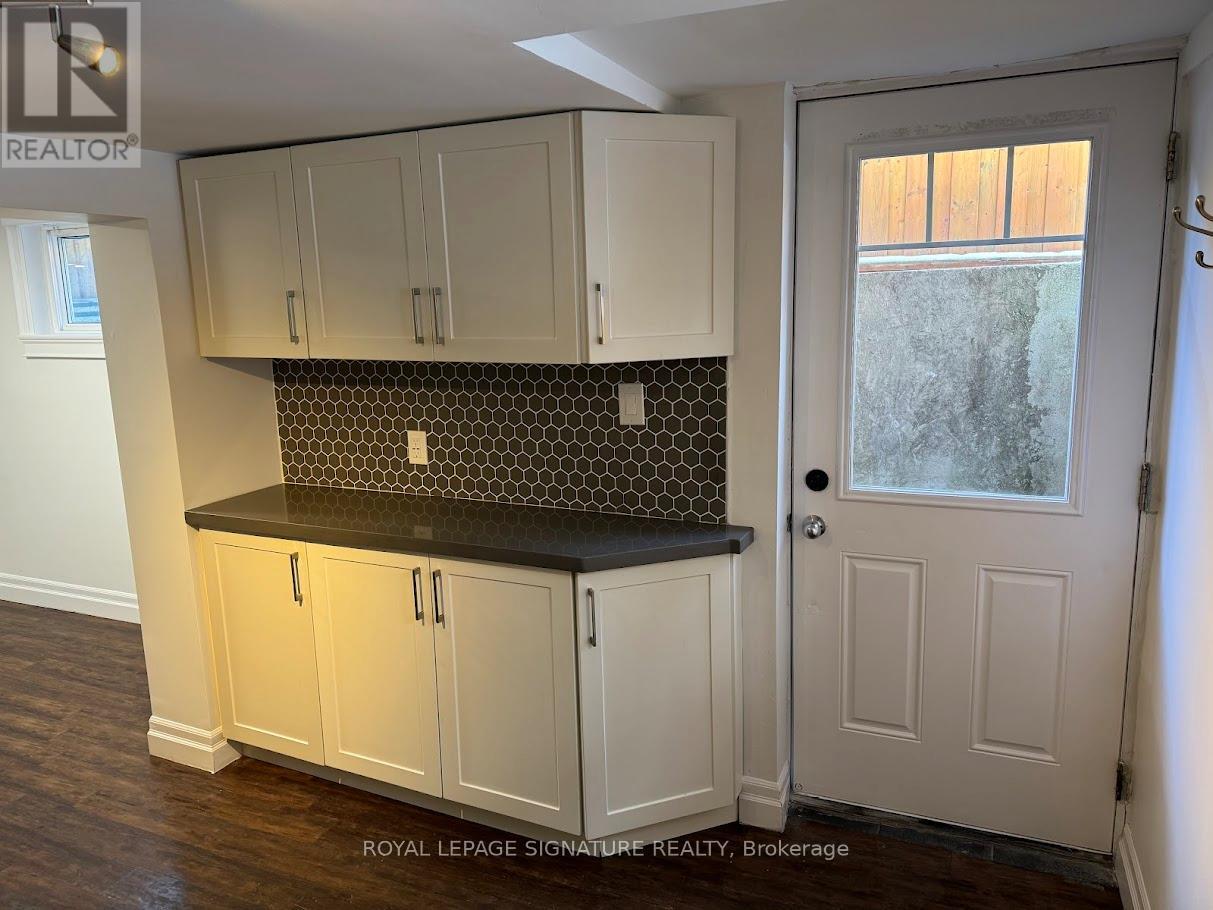 Bsmt - 842 Sixth Street, Mississauga, Ontario  L5E 1N4 - Photo 3 - W12565594