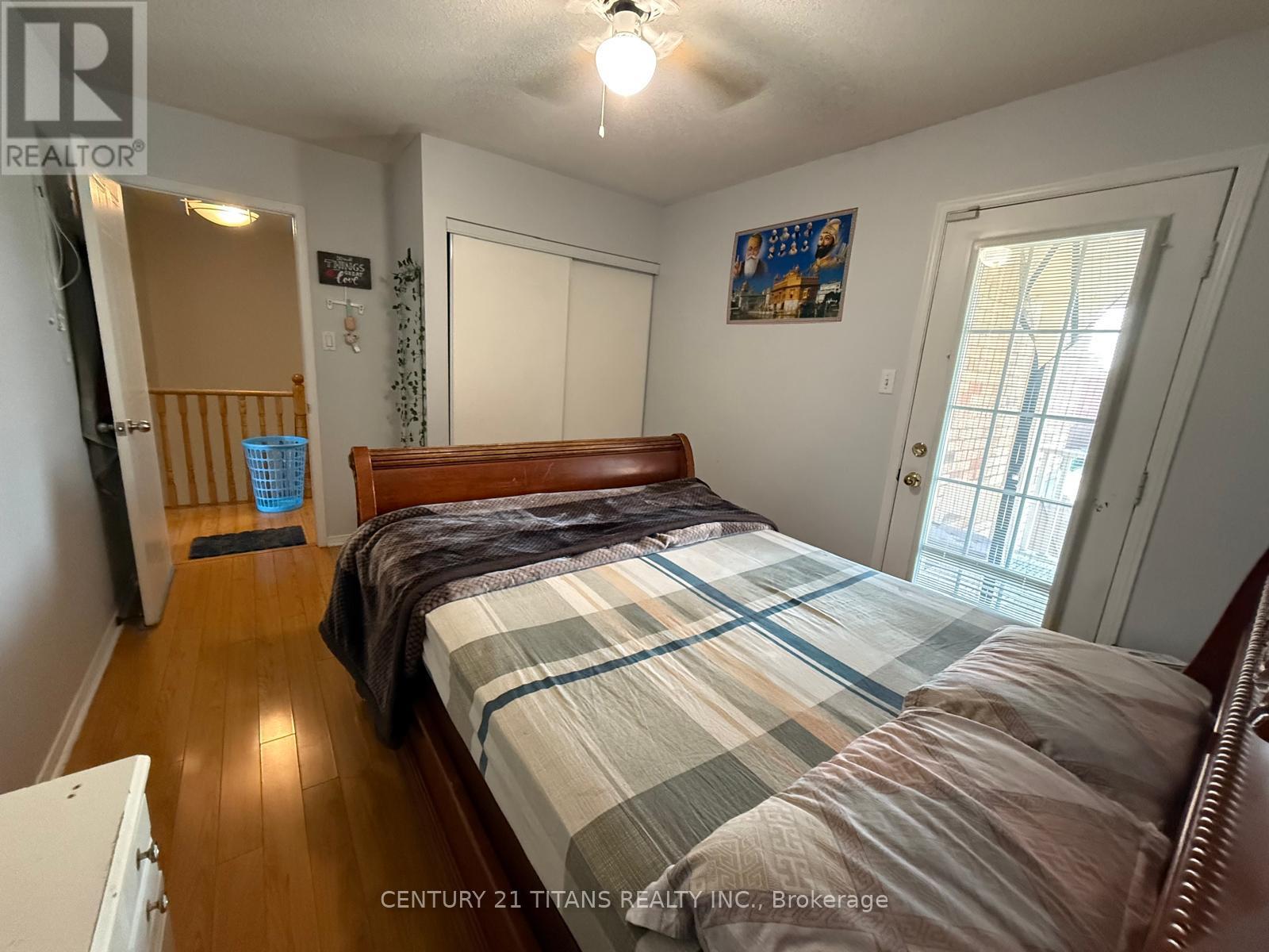 3 Sandyshores Drive, Brampton, Ontario  L6R 2G9 - Photo 13 - W12565622