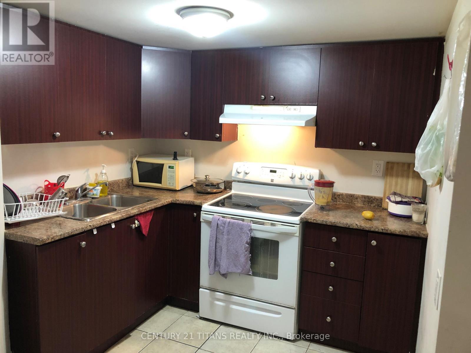 3 Sandyshores Drive, Brampton, Ontario  L6R 2G9 - Photo 27 - W12565622