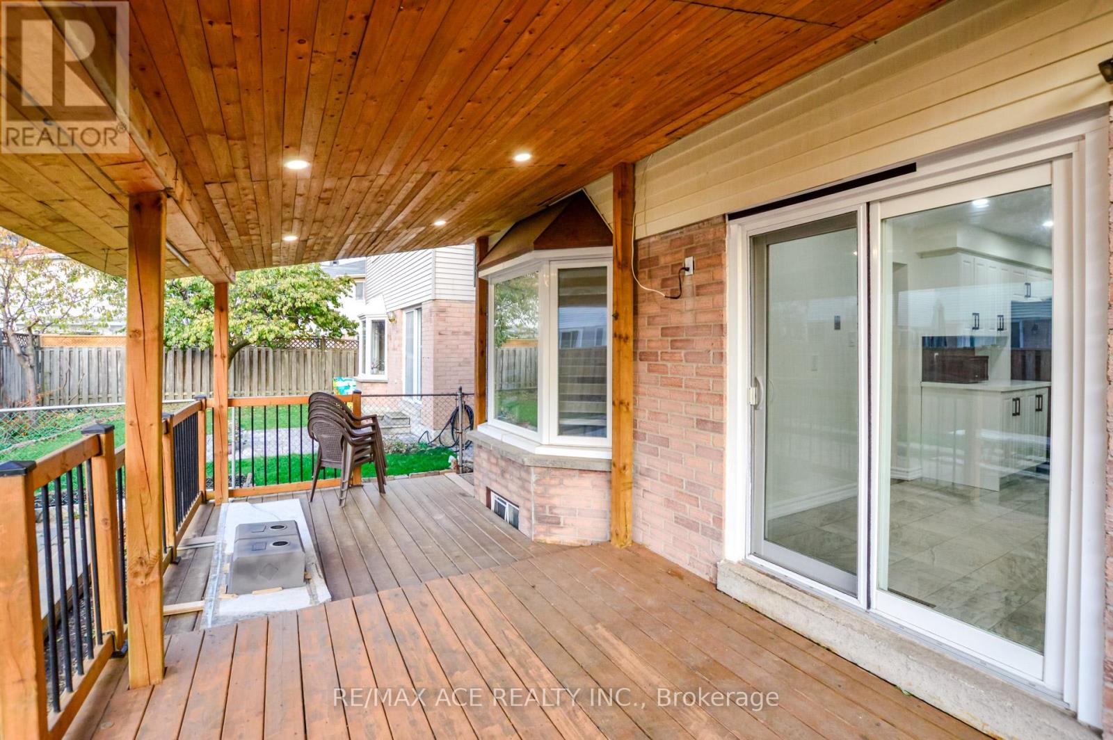 475 Wallenberg Crescent, Mississauga, Ontario  L5B 3M2 - Photo 41 - W12452084