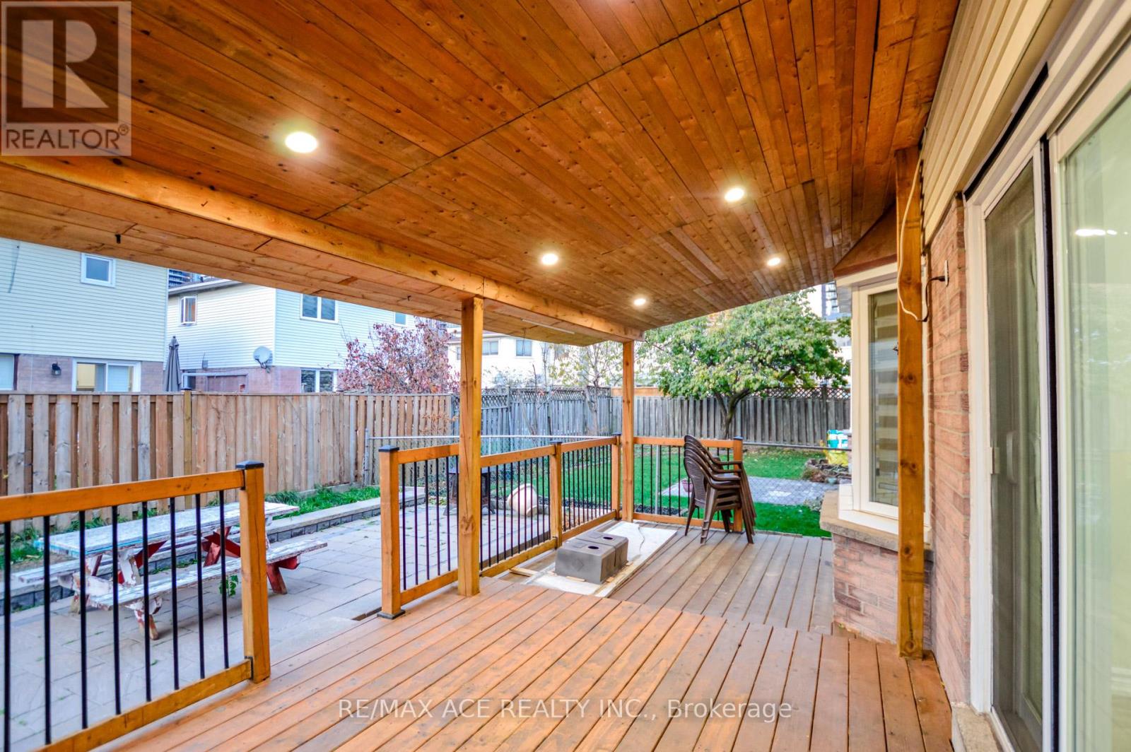 475 Wallenberg Crescent, Mississauga, Ontario  L5B 3M2 - Photo 43 - W12452084