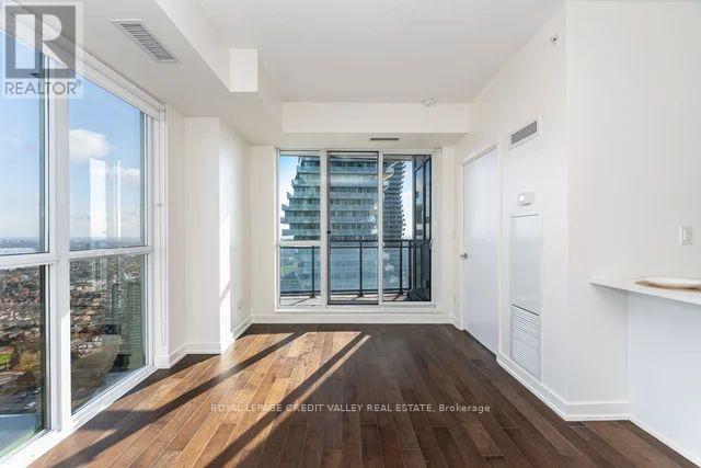 3307 - 4011 Brickstone Mews, Mississauga, Ontario  L5B 0J7 - Photo 13 - W12551518