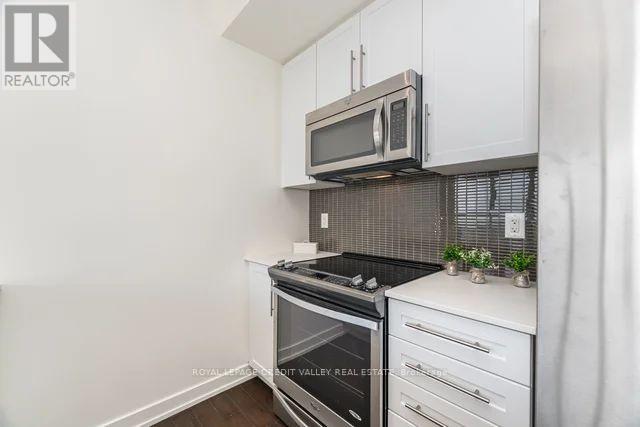 3307 - 4011 Brickstone Mews, Mississauga, Ontario  L5B 0J7 - Photo 8 - W12551518