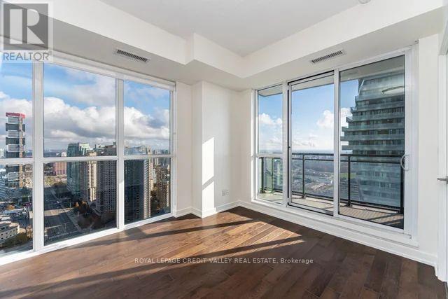 3307 - 4011 Brickstone Mews, Mississauga, Ontario  L5B 0J7 - Photo 14 - W12551518