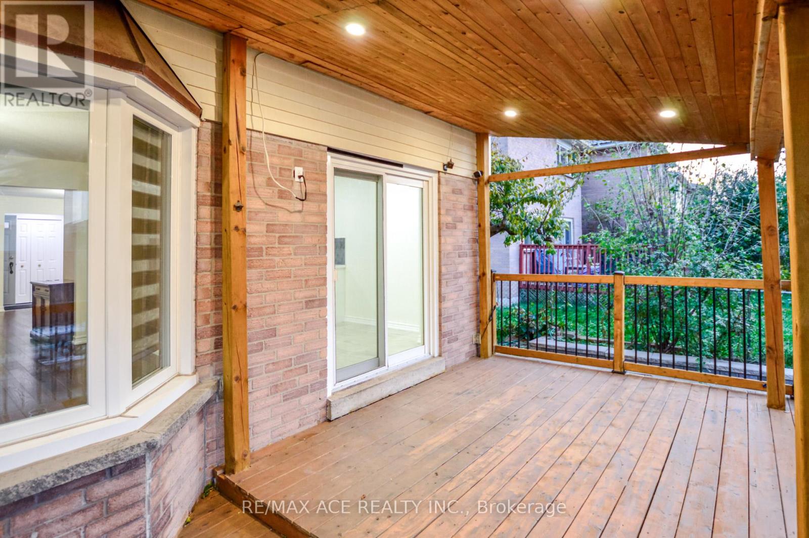 475 Wallenberg Crescent, Mississauga, Ontario  L5B 3M2 - Photo 40 - W12452084