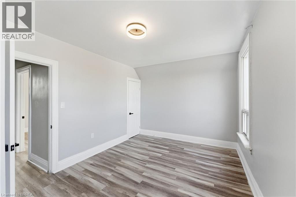 166 Beach Road, Hamilton, Ontario  L8L 4A5 - Photo 18 - 40788632