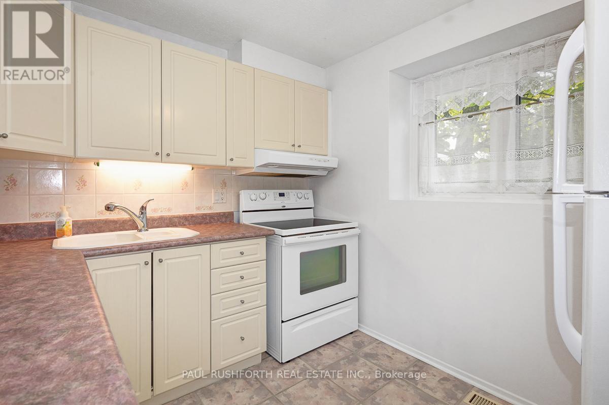 C - 1742 Lamoureux Drive, Ottawa, Ontario  K1E 2N2 - Photo 10 - X12565752