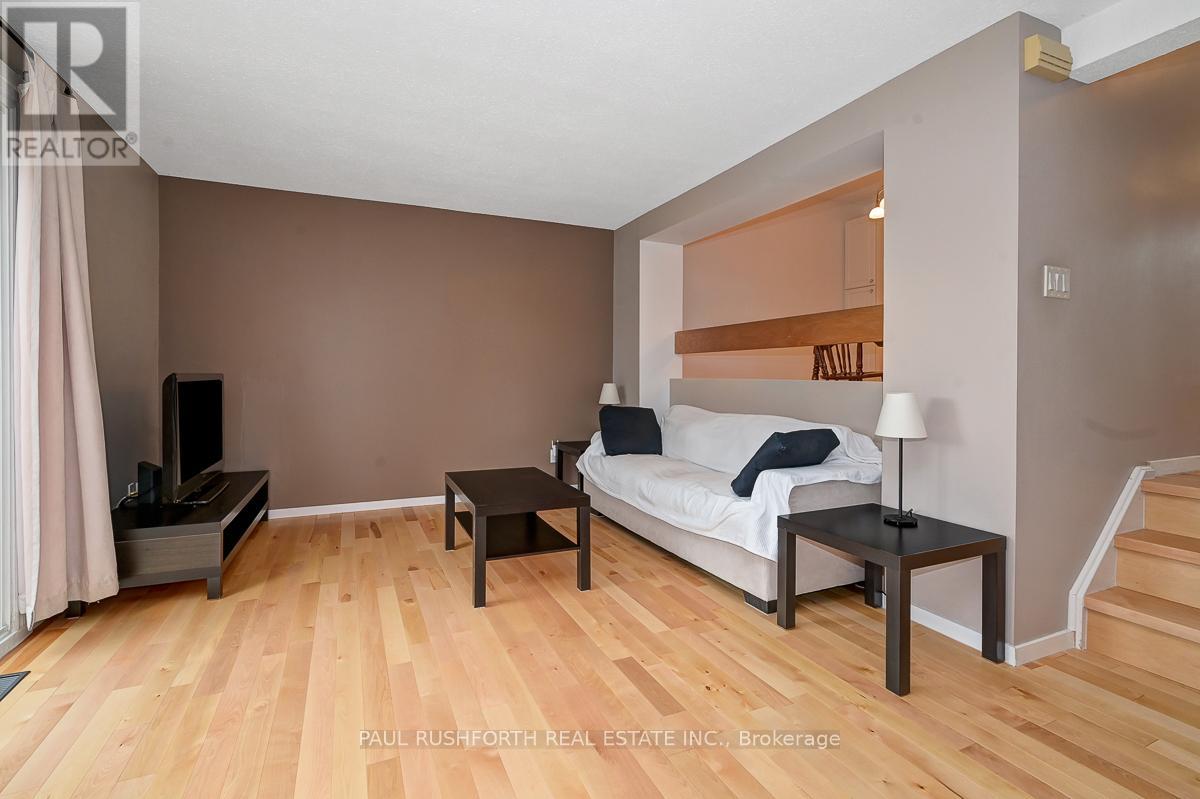 C - 1742 Lamoureux Drive, Ottawa, Ontario  K1E 2N2 - Photo 4 - X12565752