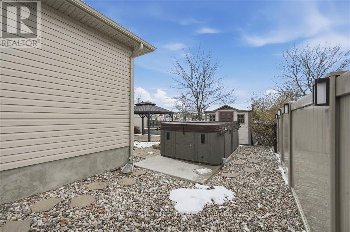 113 Dorina Sarazin Crescent, Clarence-Rockland, Ontario  K4K 0G6 - Photo 42 - X12565820
