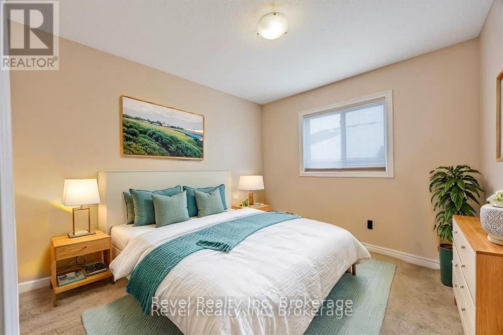 1041 Cook Drive, Midland, Ontario  L4R 0E4 - Photo 8 - S12562114