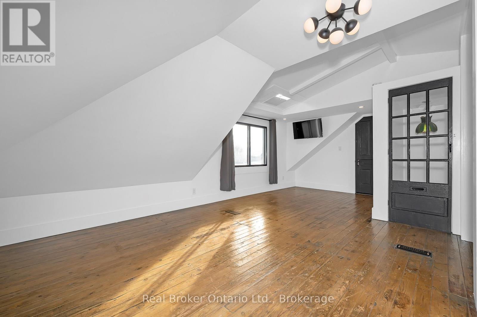 191 Gilmore Road, Fort Erie, Ontario  L2A 2M2 - Photo 23 - X12565728