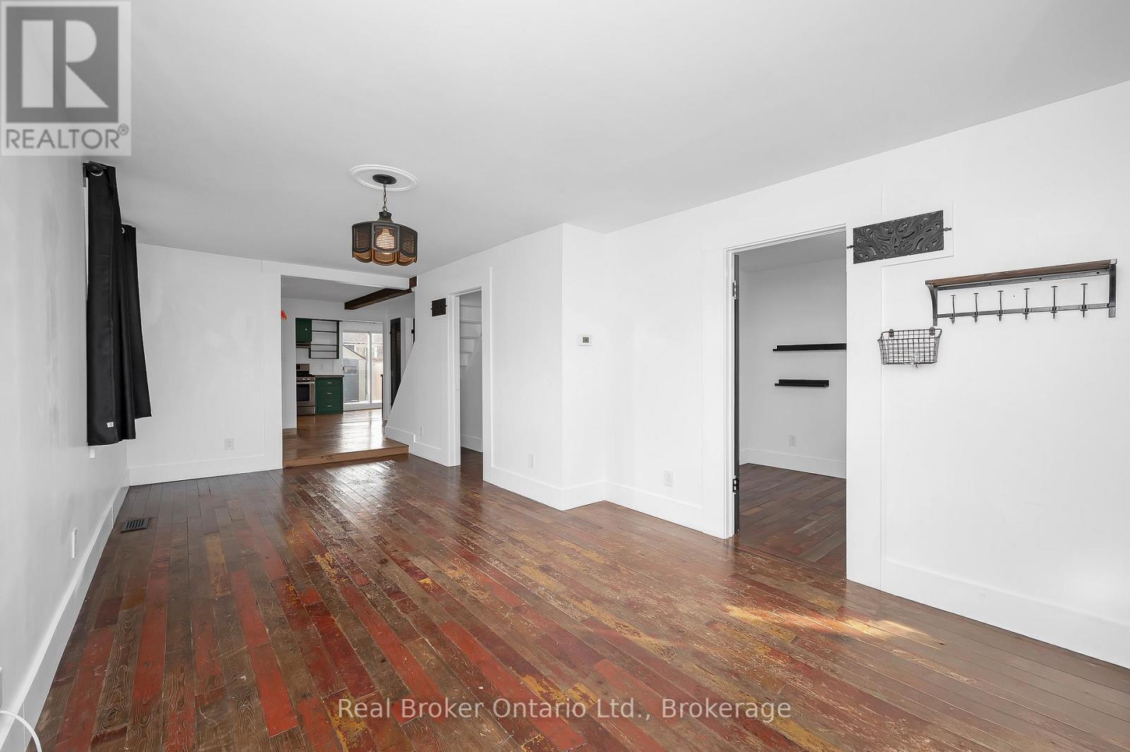 191 Gilmore Road, Fort Erie, Ontario  L2A 2M2 - Photo 4 - X12565728