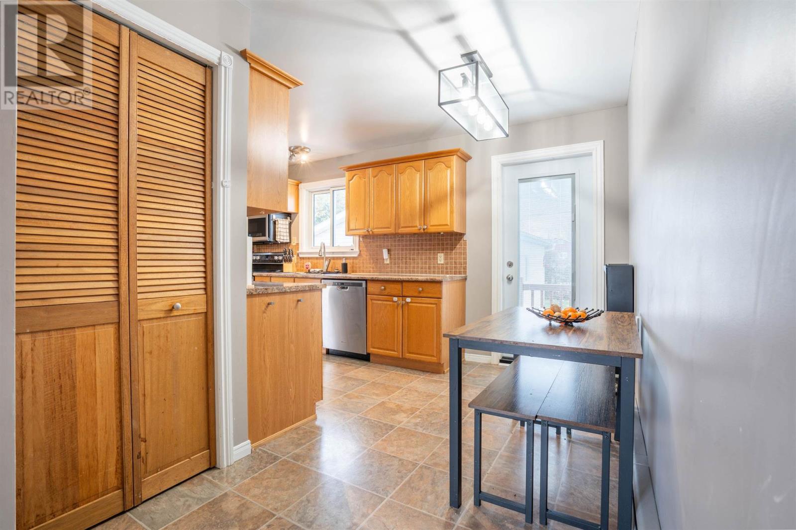 504 Shannon Rd, Sault Ste. Marie, Ontario  P6A 4L1 - Photo 15 - SM253287