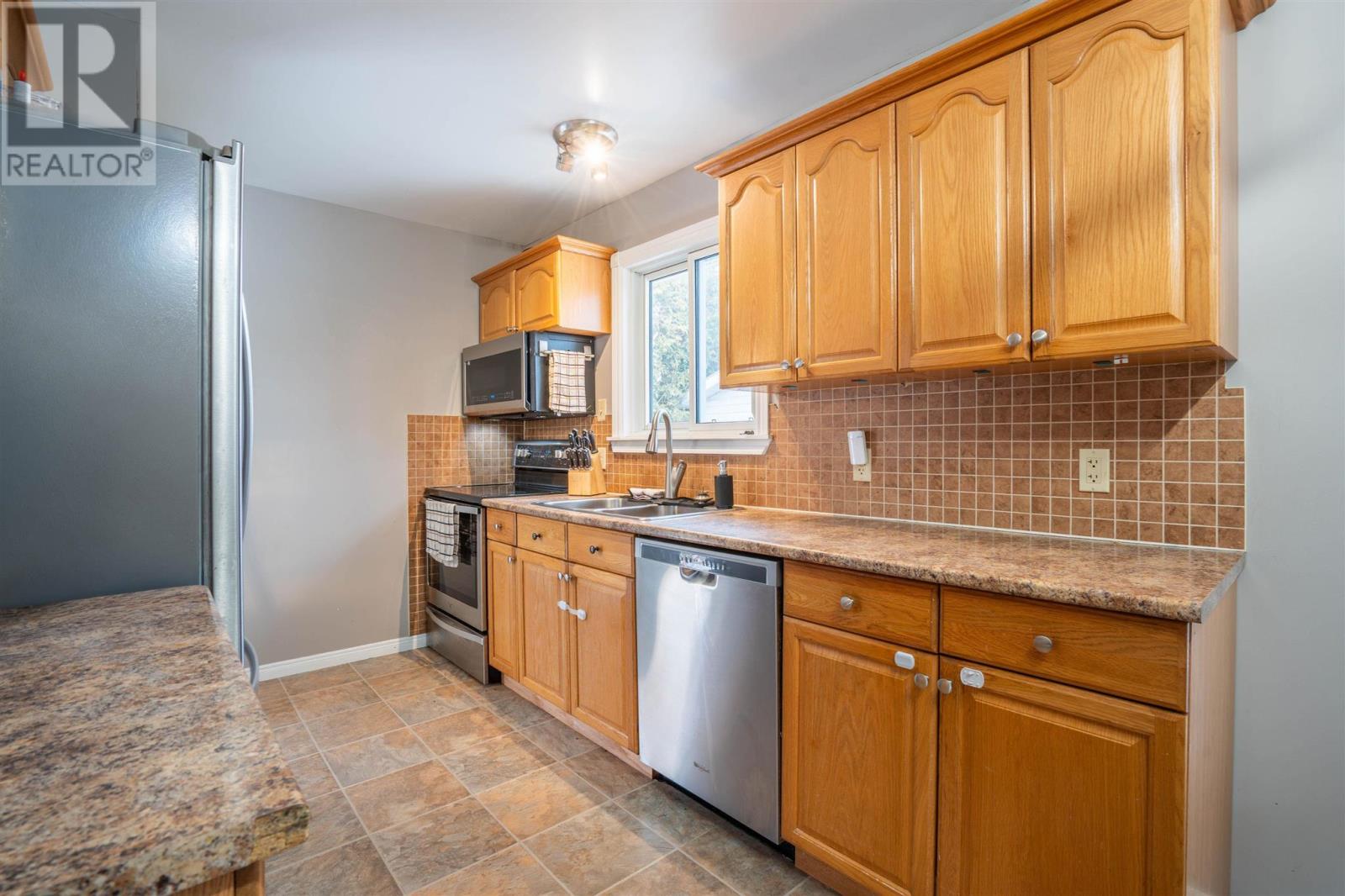 504 Shannon Rd, Sault Ste. Marie, Ontario  P6A 4L1 - Photo 17 - SM253287