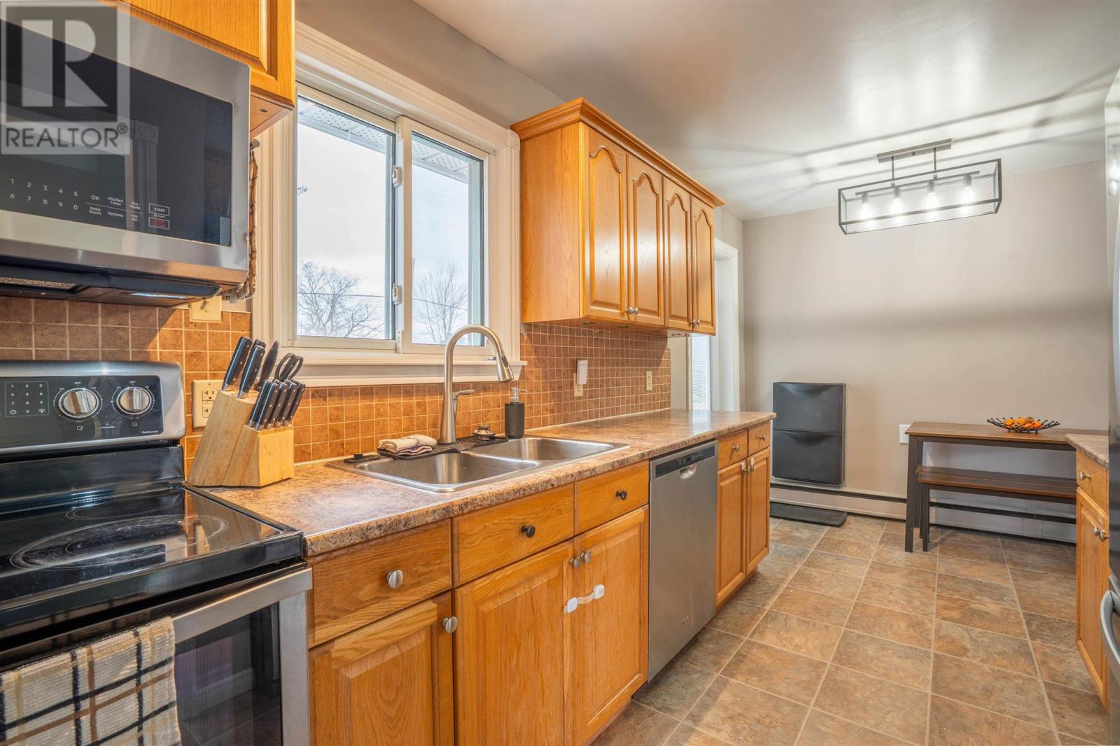 504 Shannon Rd, Sault Ste. Marie, Ontario  P6A 4L1 - Photo 18 - SM253287