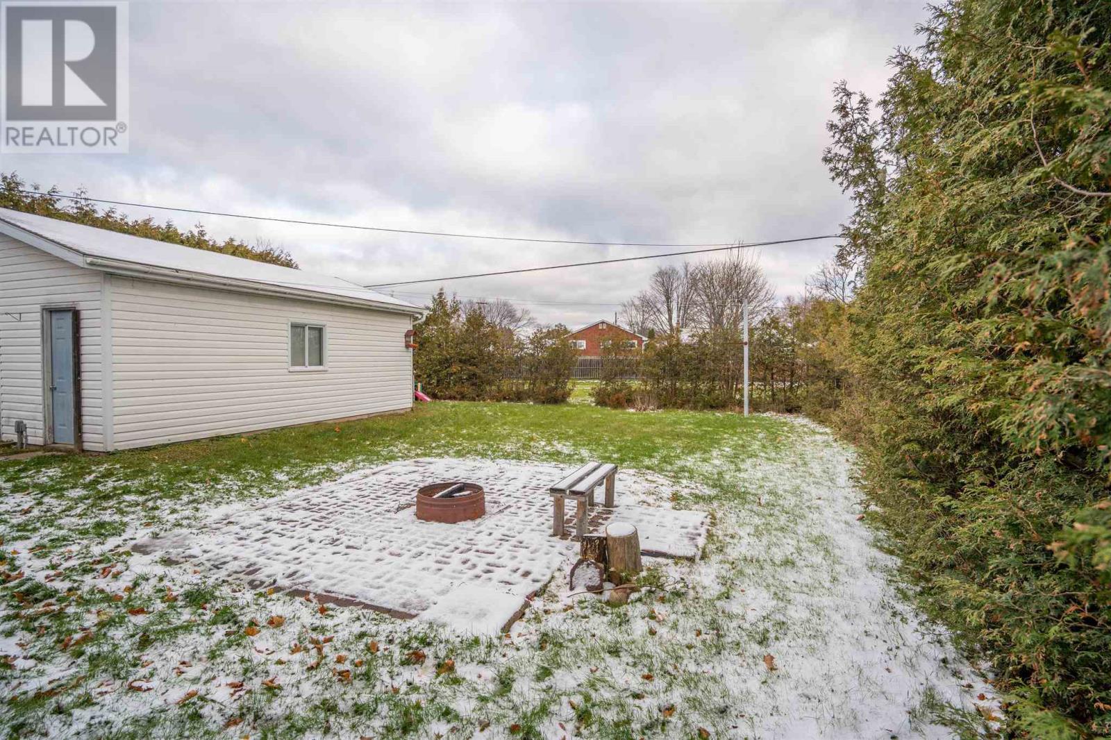 504 Shannon Rd, Sault Ste. Marie, Ontario  P6A 4L1 - Photo 5 - SM253287