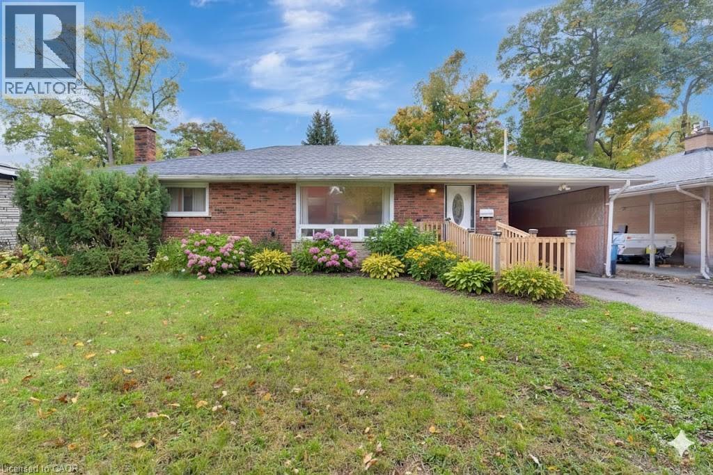 29 PUSEY Boulevard, Brantford, Ontario