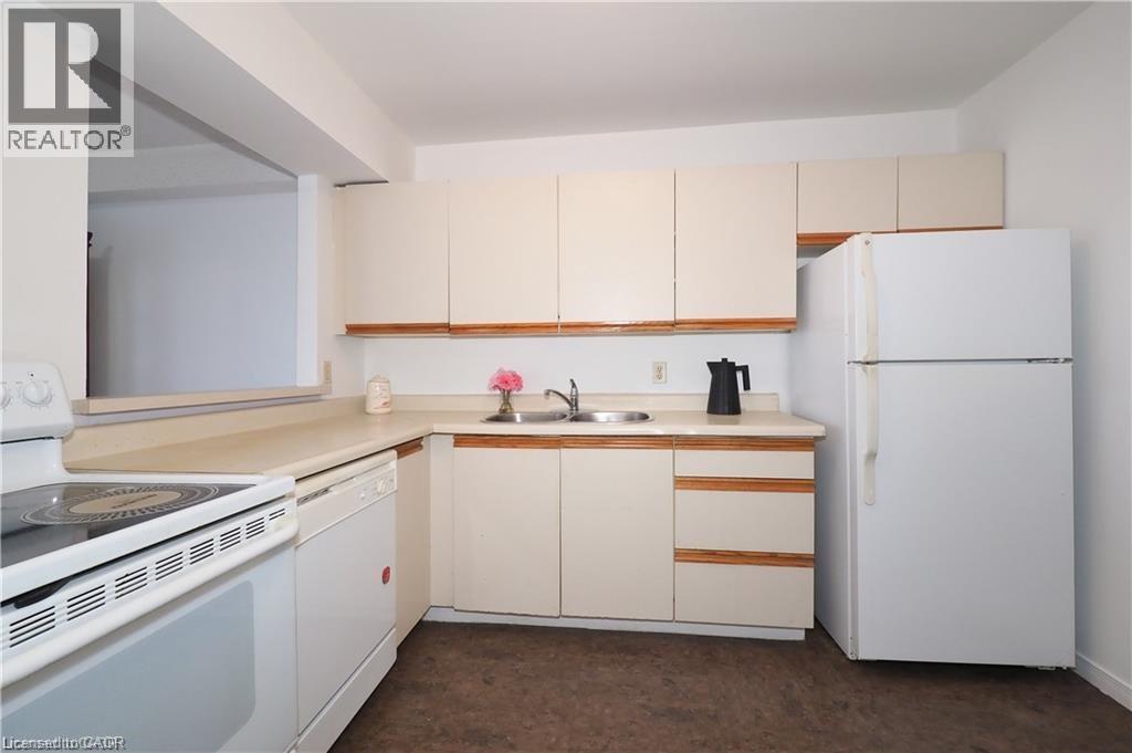 18 Holborn Court Unit# 402, Kitchener, Ontario  N2A 4A1 - Photo 8 - 40781331