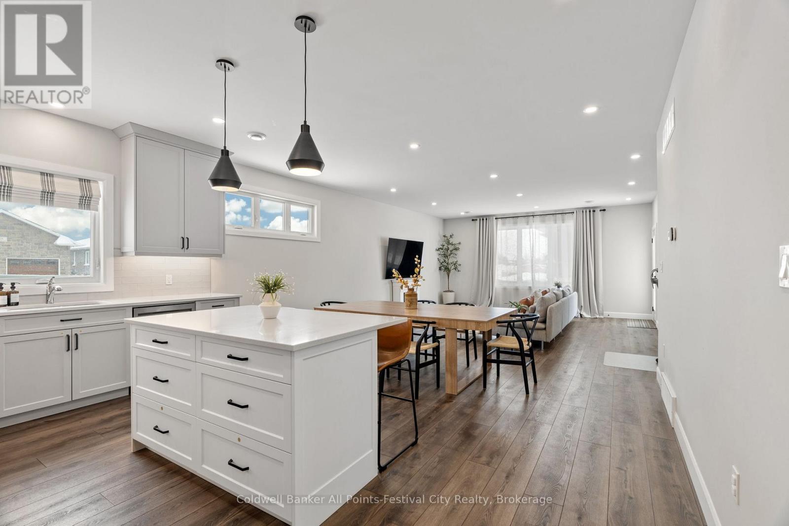 451 Woodridge Drive, Goderich (Goderich (Town)), Ontario  N7A 0C7 - Photo 16 - X12565740