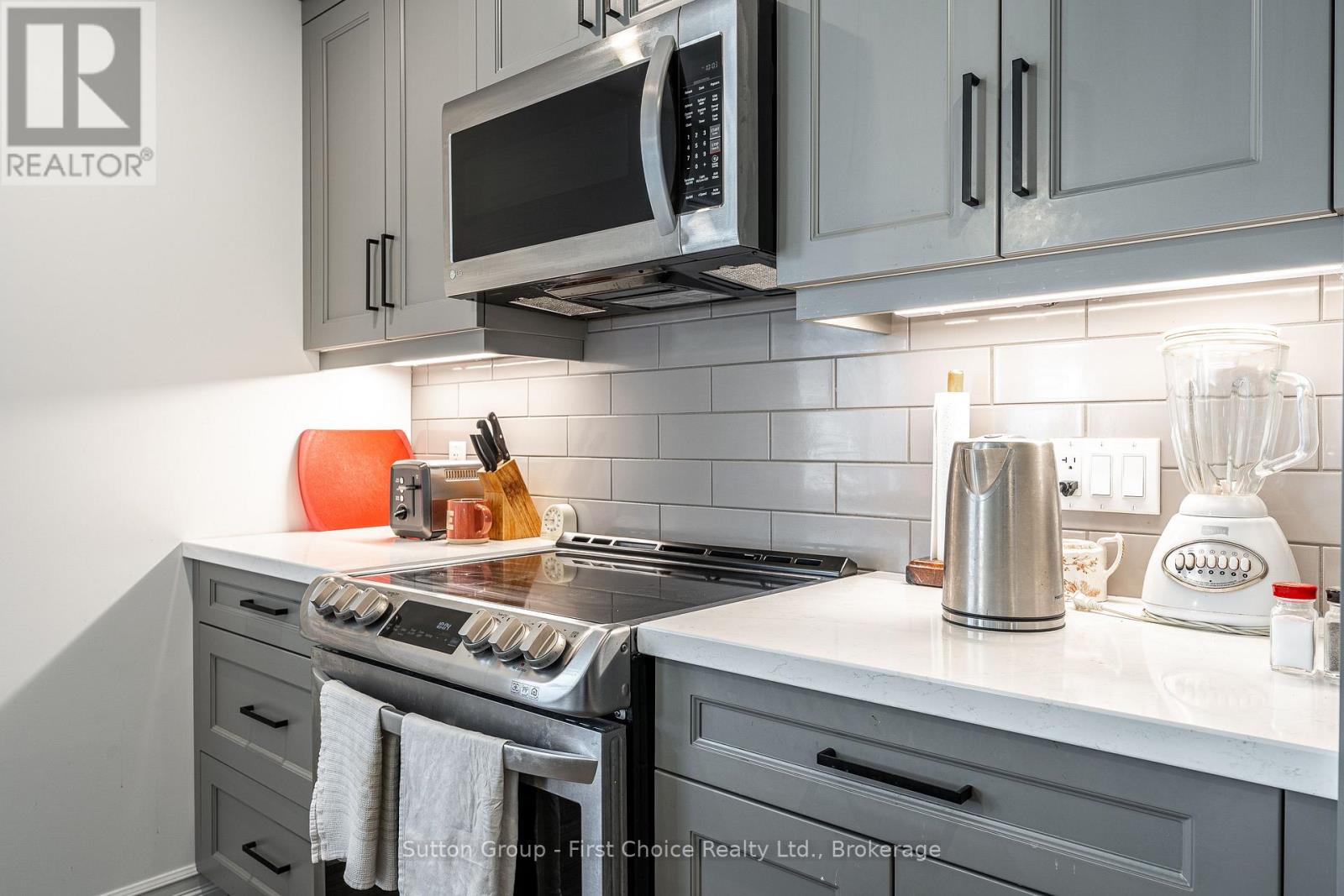 201 - 100 Gordon Street, Stratford, Ontario  N5A 7T8 - Photo 11 - X12565746