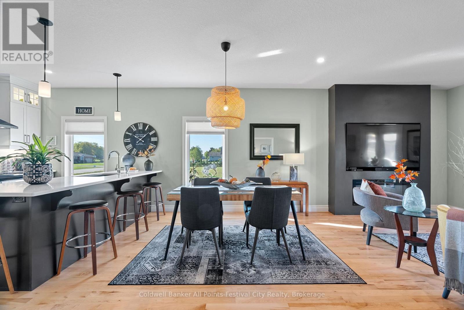 33 Wellington Street S, Ashfield-Colborne-Wawanosh, Ontario  N7A 3X9 - Photo 14 - X12565756