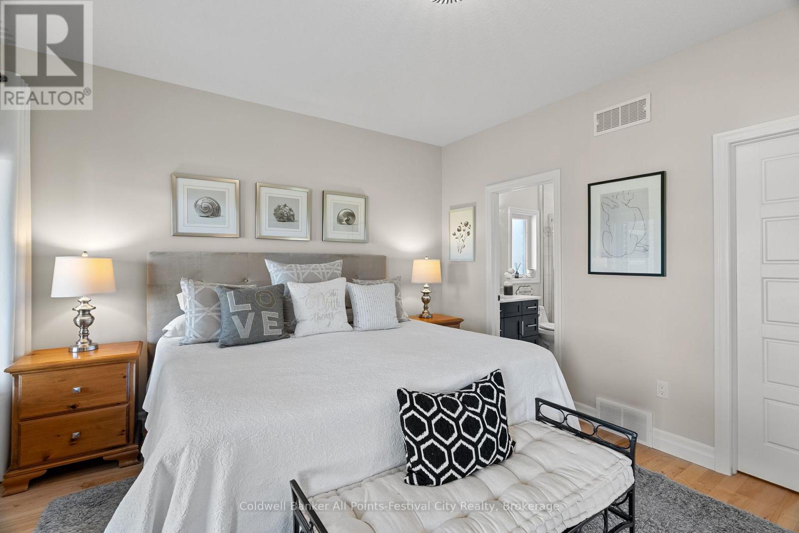 33 Wellington Street S, Ashfield-Colborne-Wawanosh, Ontario  N7A 3X9 - Photo 21 - X12565756