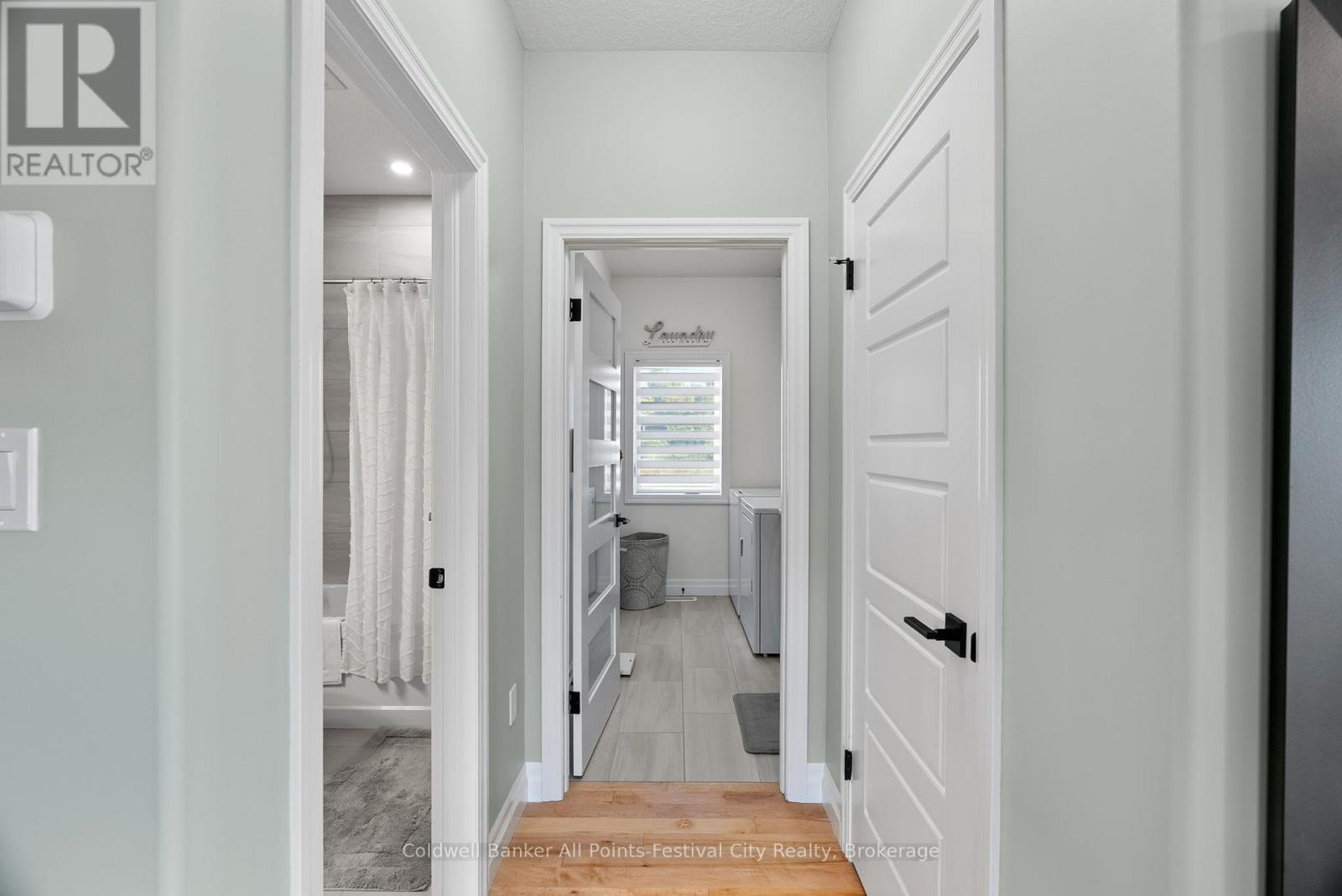 33 Wellington Street S, Ashfield-Colborne-Wawanosh, Ontario  N7A 3X9 - Photo 26 - X12565756