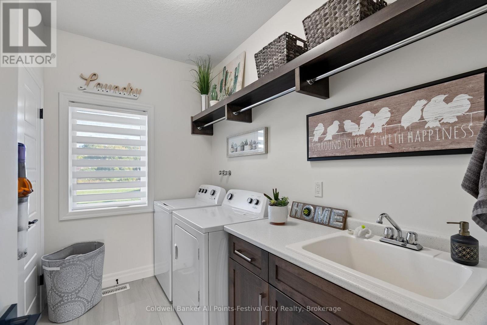 33 Wellington Street S, Ashfield-Colborne-Wawanosh, Ontario  N7A 3X9 - Photo 28 - X12565756