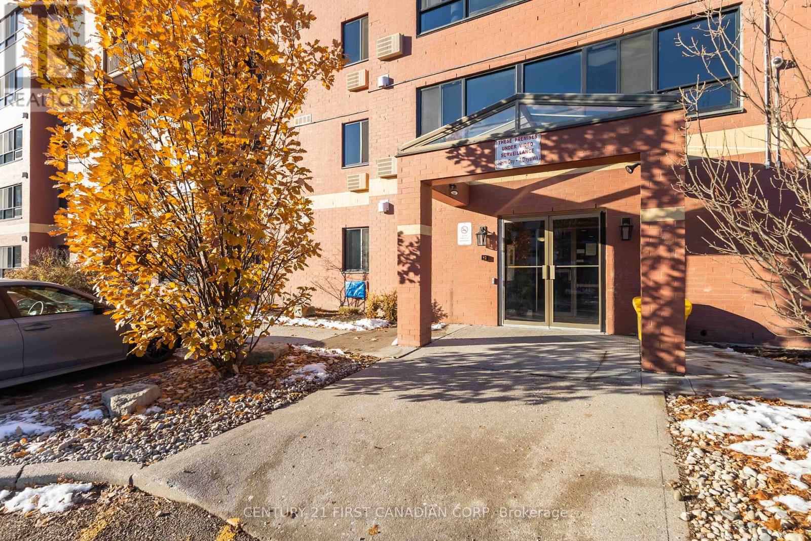 309 - 95 Baseline Road W, London South, Ontario  N6J 4X3 - Photo 2 - X12560838