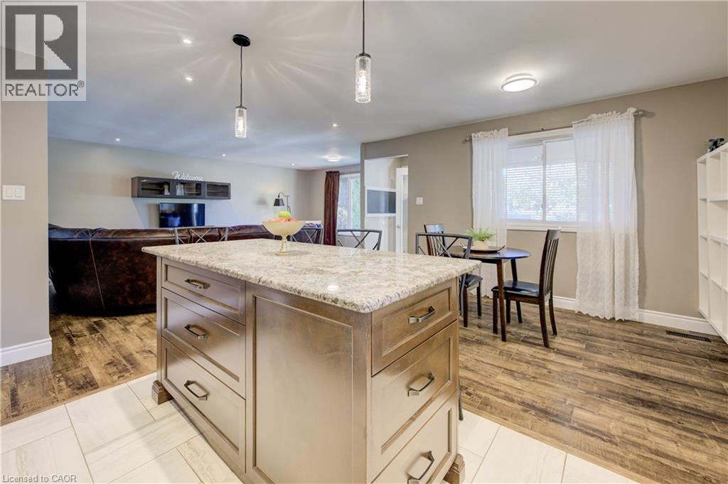 127 Jansen Avenue, Kitchener, Ontario  N2A 2L8 - Photo 15 - 40789502