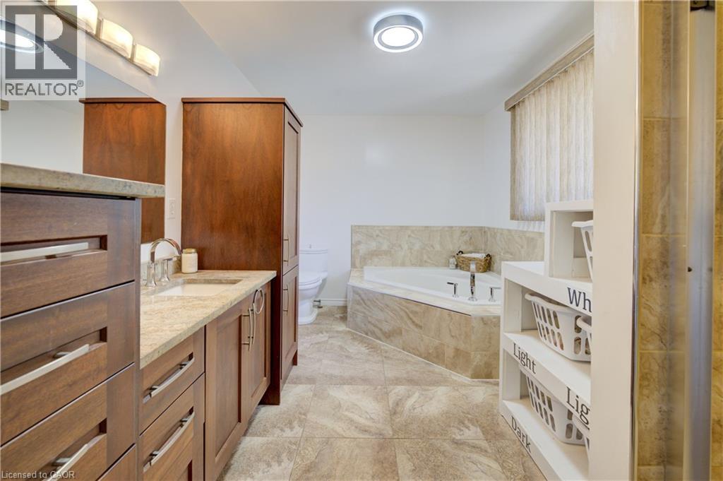 127 Jansen Avenue, Kitchener, Ontario  N2A 2L8 - Photo 23 - 40789502